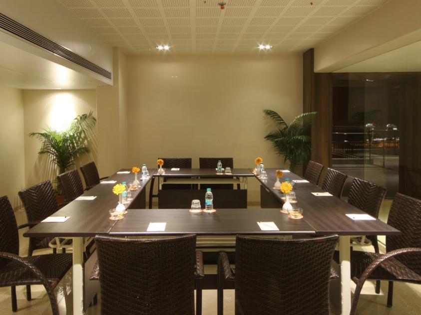 The Maharaja Business Hotel Mumbai Ngoại thất bức ảnh